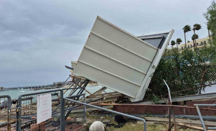 Bodrum’da fırtına etkili oldu