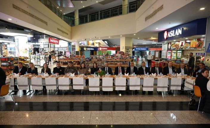 Bulgaristan ve Türkiye sınır görevlileri iftarda bir araya geldi