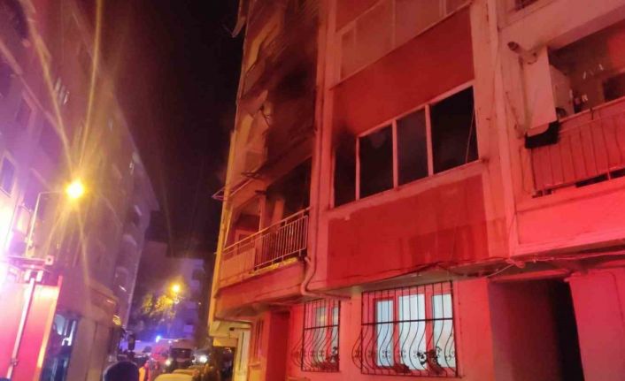 Bursa’da gece yarısı yangın paniği