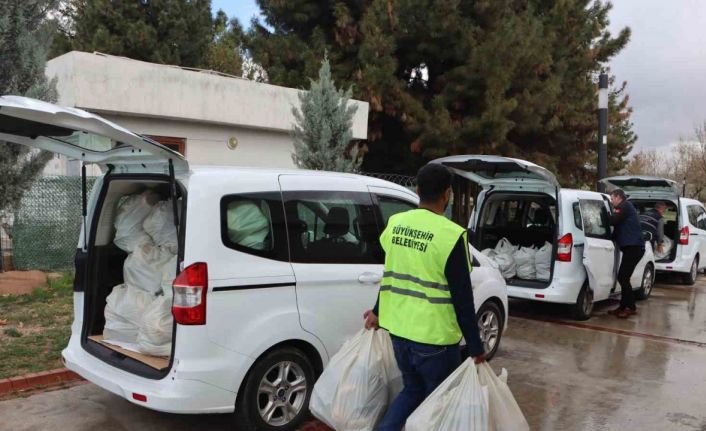 Büyükşehir Belediyesi ihtiyaç sahiplerinin yüzünü güldürüyor