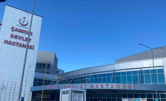 Caddede yürüyen kadını taciz ettiği iddia edilen şahıs silahla vuruldu