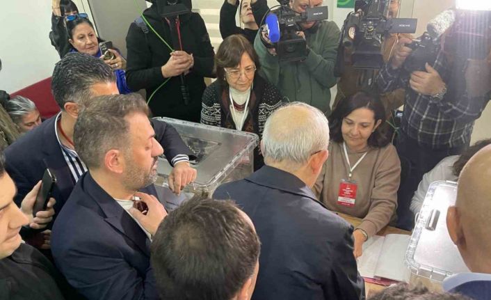 CHP eski Genel Başkanı Kılıçdaroğlu: "Demokrasi mücadelesini her yerde, her ortamda ve bedeli ne olursa olsun vermek zorundayız"