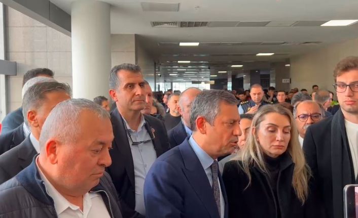 CHP Genel Başkanı Özel’den İmamoğlu kararına ilk yorum: "Kayyum ihtimalinin ortadan kalkması yönüyle önemli"