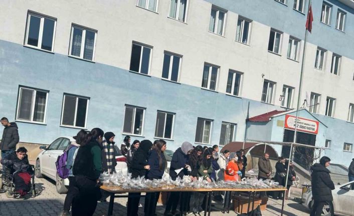 Cumhuriyet Anadolu Lisesi’nde acı kayıp: Tarih Öğretmeni Rukiye Saklı vefat etti