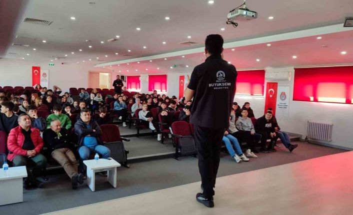 Denizli Büyükşehir Belediyesinden öğrencilere afet farkındalık eğitimi