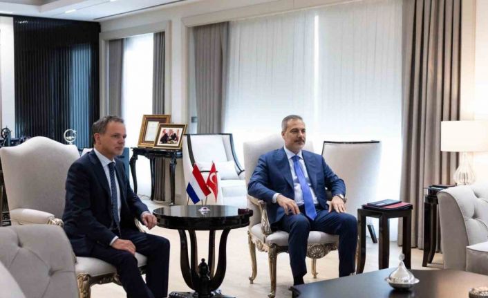 Dışişleri Bakanı Fidan, Hollandalı mevkidaşı Veldkamp ile bir araya geldi