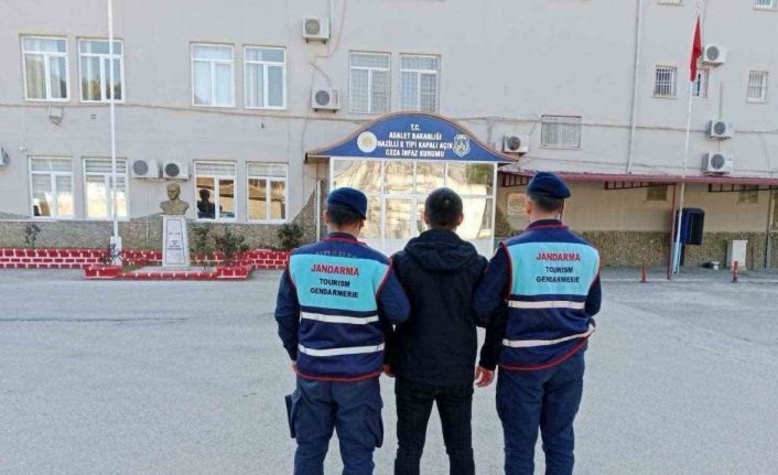 Dolandırıcılıktan aranan şahıs Nazilli’de yakalandı