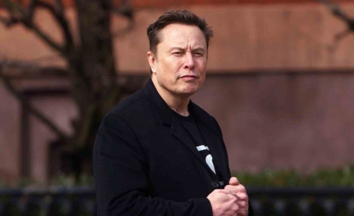 Elon Musk’tan Polonya Dışişleri Bakanı Sikorski’ye: "Sessiz ol, küçük adam"