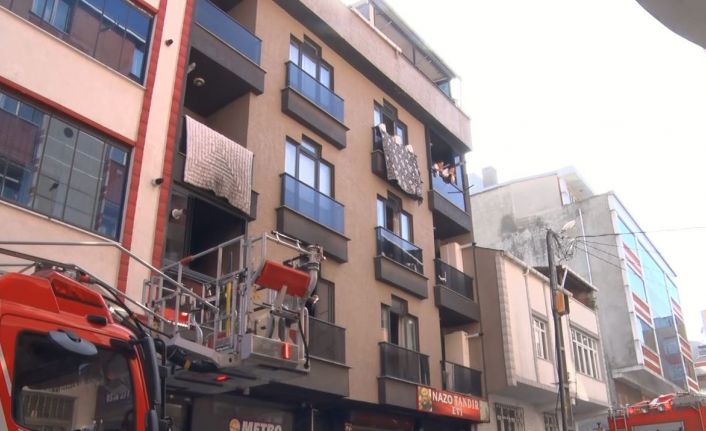 Esenyurt’ta çıkan yangında can pazarı yaşandı