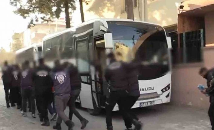 Gaziantep’te örgütlü olarak dolandırıcılık yaptığı belirlenen 39 şüpheli yakalandı