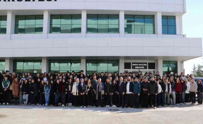 ’Geleceğime Yön Veriyorum’ projesi devam ediyor