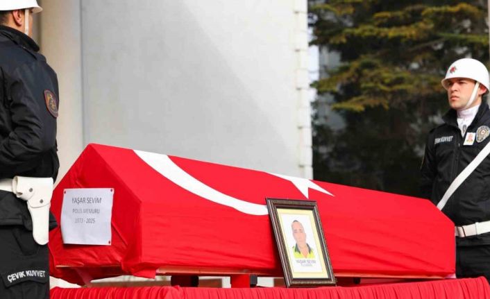 Görevi esnasında kalp krizi geçiren polis memuru törenle memleketine uğurlandı