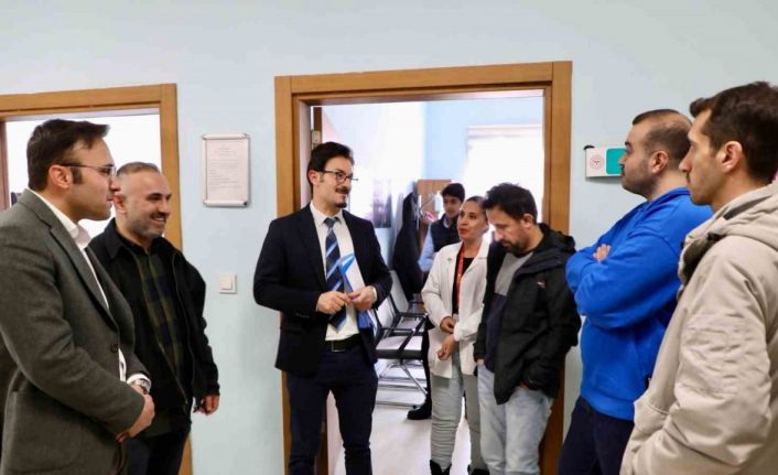 Hakkari Sağlıklı Hayat Merkezinde aile hekimleri ile buluşma