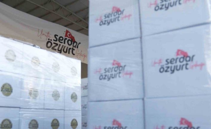 Hataylı iş adamı Serdar Özyurt 5 bin aileye Ramazan kolisi ulaştırdı