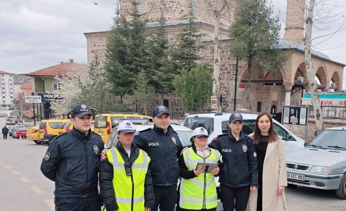 İlçenin güvenliği Down sendromlu öğrencilere emanet edildi