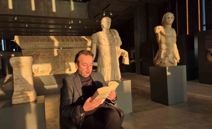 İlyada Destanı farklı seslerle Troya Müzesinde yankılandı