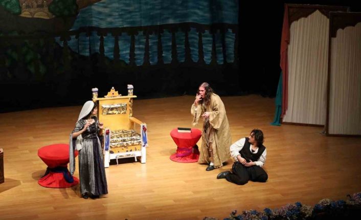 ‘İstanbul Efendisi’ izleyenleri kahkahaya boğdu