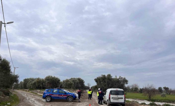 Jandarma cayrokopter ile havadan denetledi