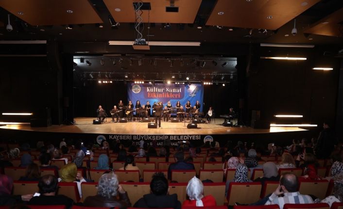 Kadınlar Günü Konseri’nde Türk Halk Müziği şöleni