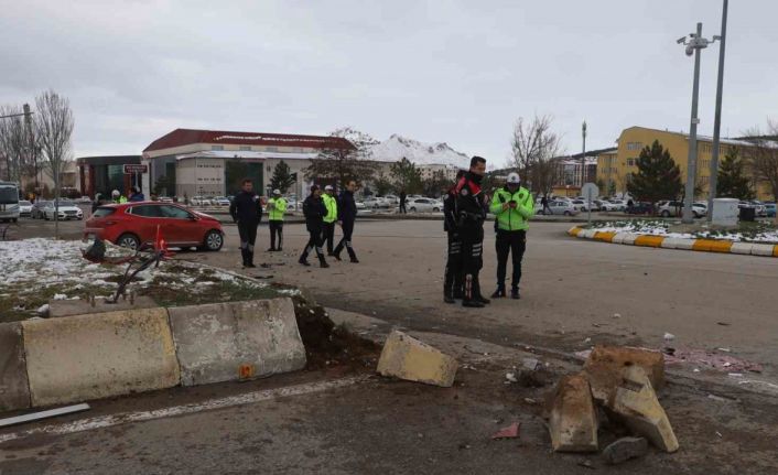 Kaza yapan araçların ortasında kalan üniversite öğrencisi hayatını kaybetti