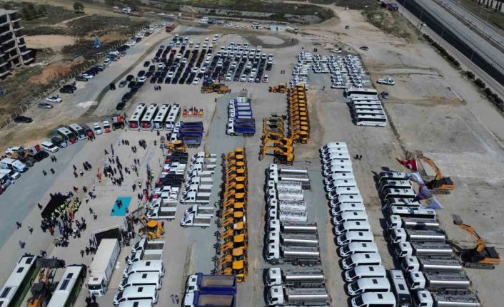 Kiralama devrine son veren Hatay Büyükşehir Belediyesi bin araç satın aldı