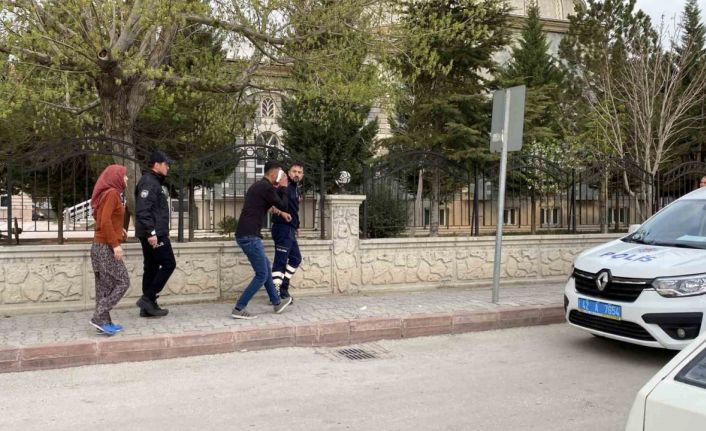 Konya’da karı-koca arasındaki kavgaya aileler de dahil oldu, yumruklar havada uçuştu: 4 yaralı