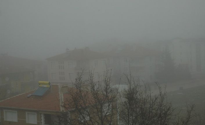 Kulu’da yoğun sis etkili oluyor