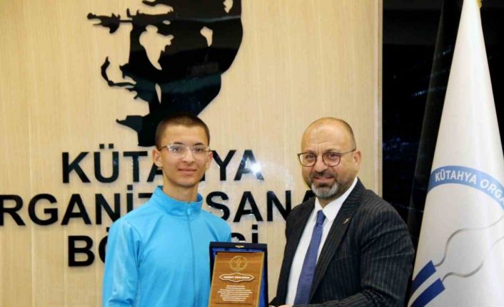 Kütahya OSB yönetimi, Türkiye derecesi elde eden öğrencileri onurlandırdı
