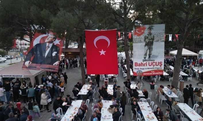 Kuyucak Belediyesi’nden 18 Mart İçin İftar Sofrası