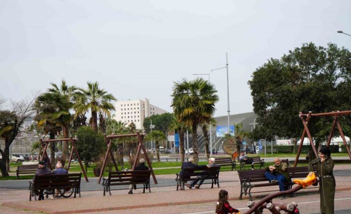 Mart kapıdan baktıracak: Sıcaklık 25 derece birden düşecek