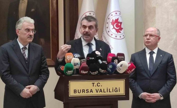 Milli Eğitim Bakanı Tekin: "Eyleme katılan arkadaşlarımıza gerekli adli ve idari işlemleri başlatacağız"