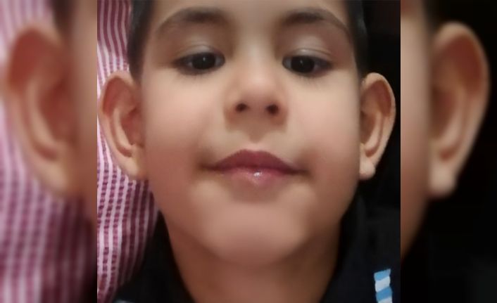 Motosikletin çarptığı minik Çınar, yaşam savaşını kaybetti