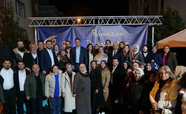 Nebi Hatipoğlu, Emek Mahallesinde iftar programı düzenlendi