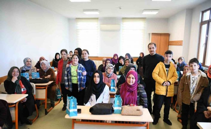 Özel bireylerden en özel 8 Mart hediyesi