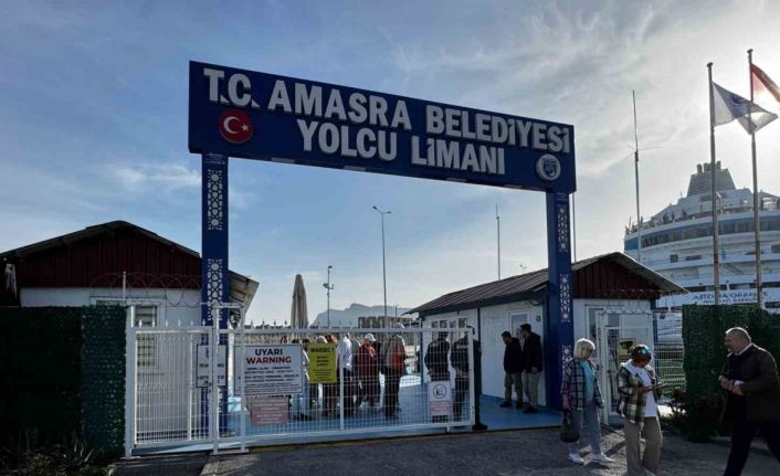 Rus turistler Amasra’da