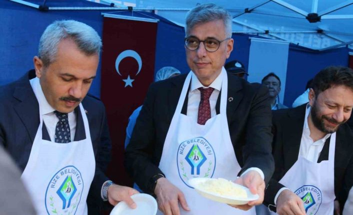 Sağlık Bakanı Kemal Meişoğlu, Rize’de bayramlaşma törenine katıldı