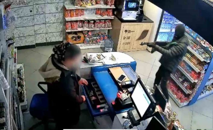 Sahte kalaşnikofla soygun yapan o şahıs tutuklandı