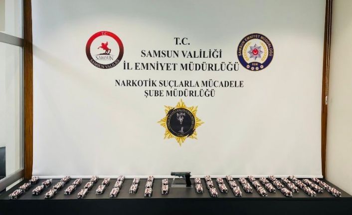 Samsun’da 4 bin 816 adet sentetik ecza ele geçirildi