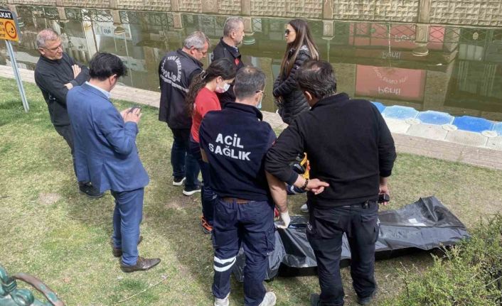 Sanatçı Mithat Körler’in Porsuk Çayı’nda ölü bulunan ablası toprağa verildi