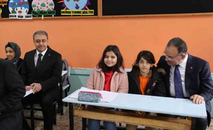 Şanlıurfa’da okula gitmeyen öğrencinin velisine günlük 257 TL para cezası kesilecek