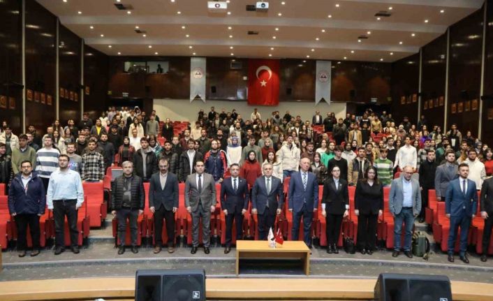 Savunma Sanayii  Başkan Yardımcısı Prof. Dr. Hakan Karataş ERÜ’de konferans verdi