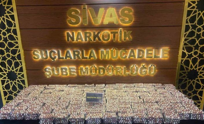 Sivas’ta 21 bin 27 adet sentetik ecza ele geçirildi