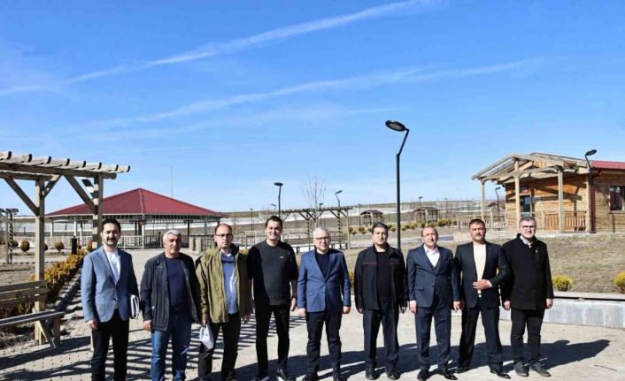 Sivas’ta sokak hayvanlarına geçici barınma ve rehabilitasyon merkezi kurulacak