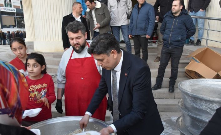 Söğüt Belediyesi’nin düzenlediği iftar yoğun ilgi gördü