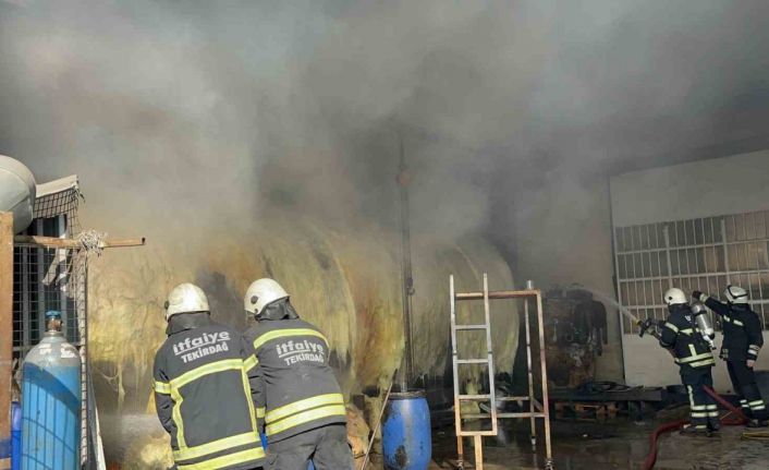 Tekirdağ’da üretim tesisinde deneme esnasında yangın çıktı