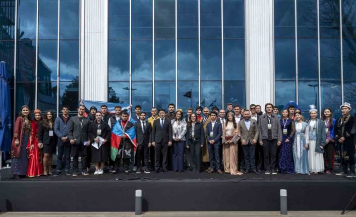 Türki Cumhuriyetler ’den gelen öğrenciler baharı coşkuyla kutladı