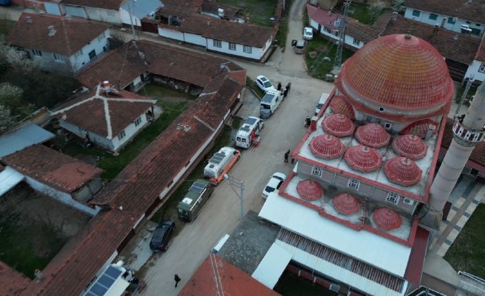 Türkiye’nin dört bir yanından gelen karavan tutkunları son iftarlarını Bilecik’te yaptı