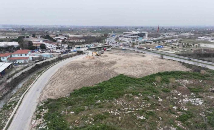 Üç günde 1037 kamyon hafriyat kaldırıldı