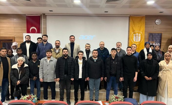 Uluslararası öğrencilere dış ticaret eğitimi verildi