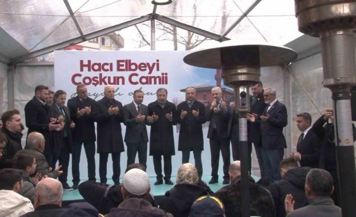 Ümraniye’de Hacı Elbeyi Coşkun Camii ibadete açıldı